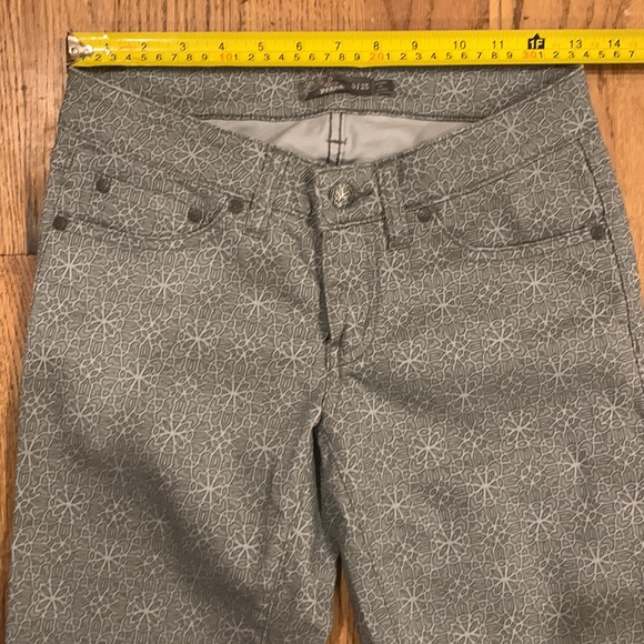 Prana Size 0/25 Gray and White Pants - Picture 3 of 7
